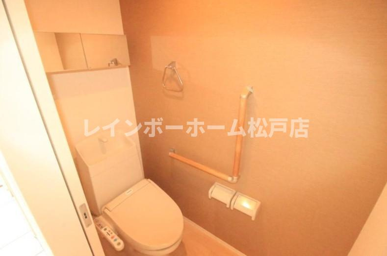 【非対面接客対応！】接客・申込・契約　オンライン＆LINE　相談可！のトイレ|ゆったりとした空間のトイレです