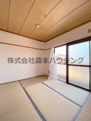 【和室】 | 　WESTヒルズ御堂 | い草の香りが落ち着く素敵な和室です