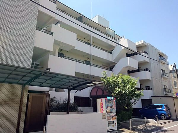 パレ・ドール石川台の外観