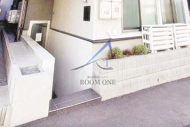 One CUBE夏目坂のエントランス|エントランスです。