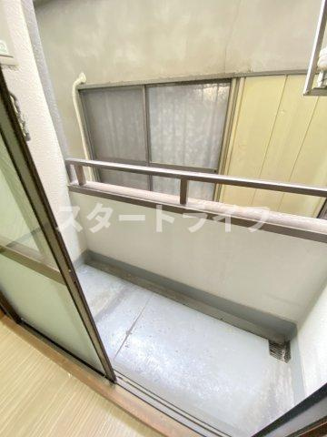 大阪市東淀川区淡路５丁目の賃貸マンションのバルコニー