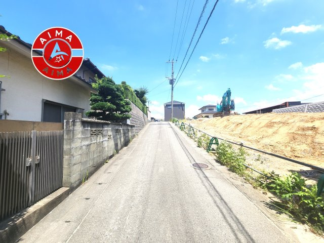 福岡市東区青葉6丁目第4-5棟（4号棟）の外観|前面道路含む現地の写真です。