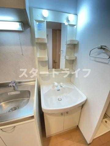 大阪市淀川区西宮原１丁目の賃貸マンションの洗面所