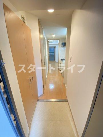大阪市淀川区西宮原１丁目の賃貸マンションの玄関