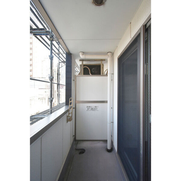 十三本町ウィンズマンションⅡのバルコニー
