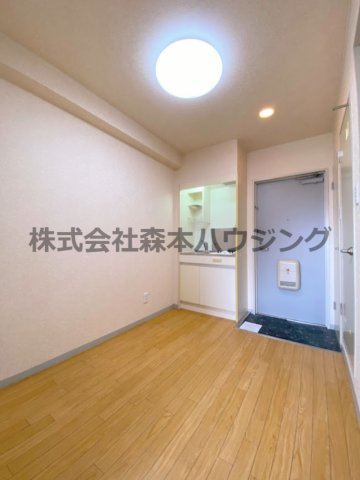 【居間・リビング】 | 　エステートTSUKUI | きれいな居間です