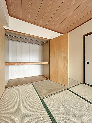 ヴイラージュ歌里の収納