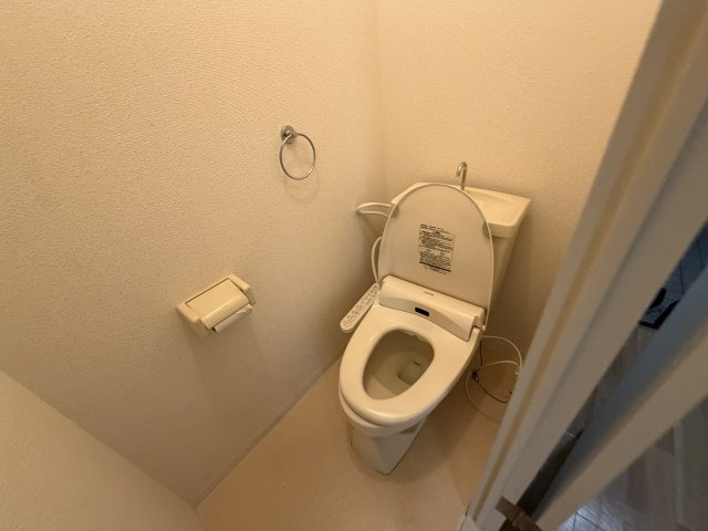 シンプルで使いやすいトイレです