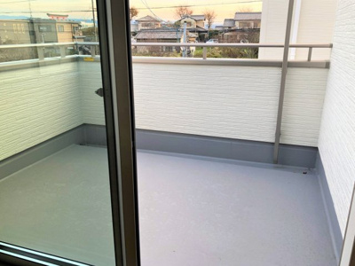 【バルコニー】 | 【20万円ｷｬｯｼｭﾊﾞｯｸ対象物件】リーブルガーデン大和高田市根成柿4期 全1棟 1号棟 | 施工例写真