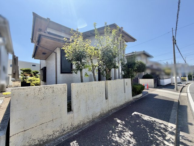 緑区神の倉四丁目戸建の前面道路含む現地写真|前面道路含む外観写真