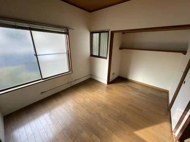 千駄堀貸家の洋室