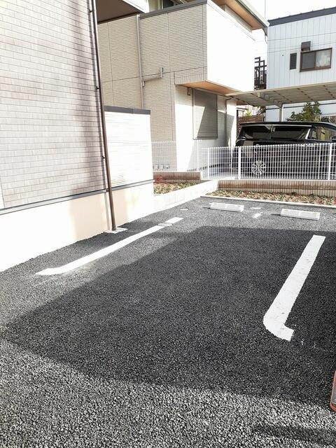 ヴェゼルの駐車場