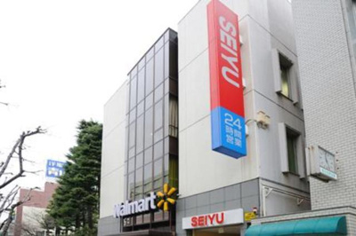 西友赤羽店 1070m
