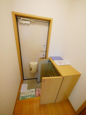 【玄関】トラフォード赤羽