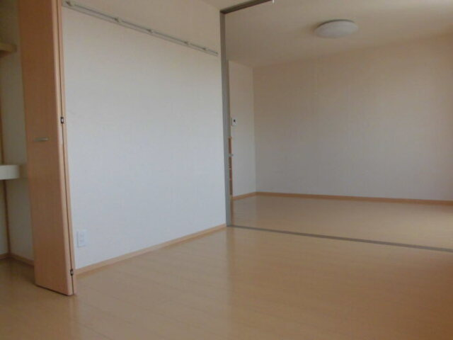パークビュー元総社　弐番館のその他|南洋間(6帖)