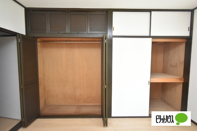 波志江町貸住宅の収納