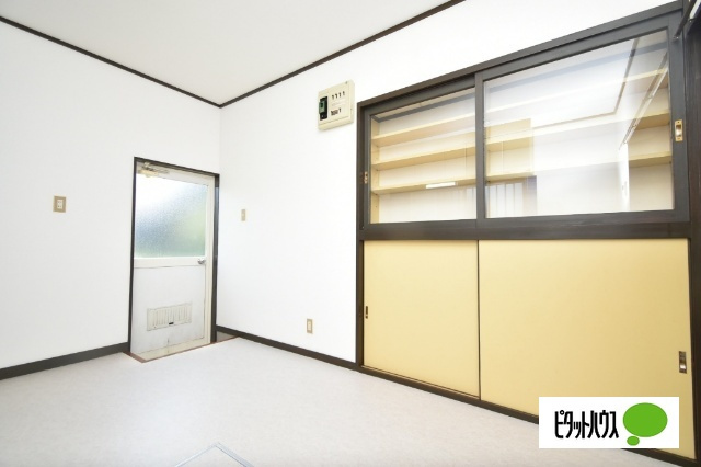 波志江町貸住宅の収納