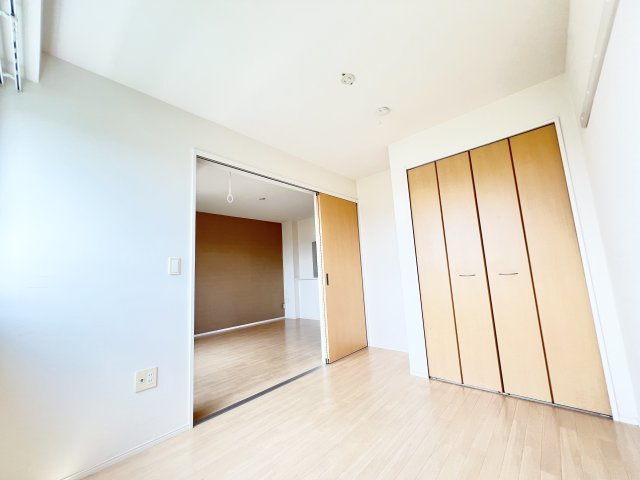 リバテンハイツの寝室|※別部屋参考写真