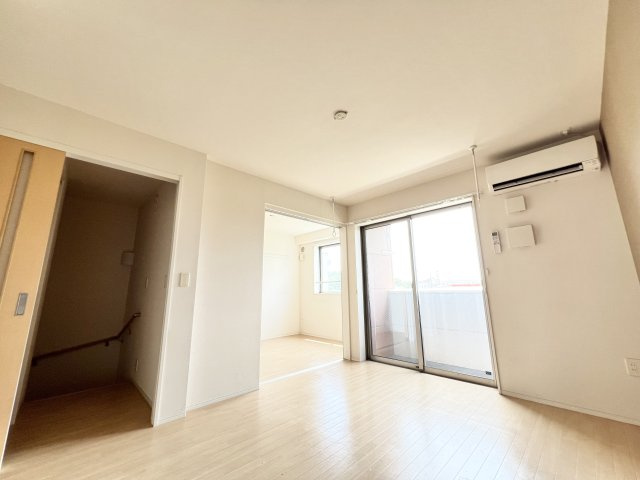 リバテンハイツの居間・リビング|※別部屋参考写真