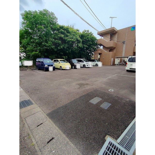 ドリームスペースはばの駐車場