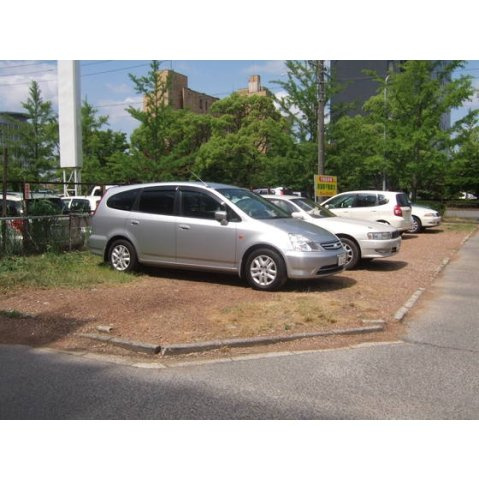 岐阜市薮田南１丁目の駐車場の外観