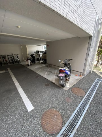 【駐車場】 | クレスティア天神サウス