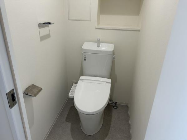 世田谷区玉川４丁目の賃貸マンションのトイレ