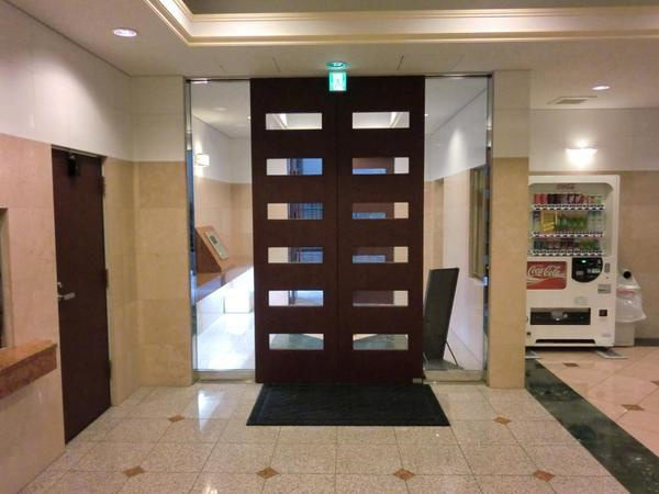 【エントランス】