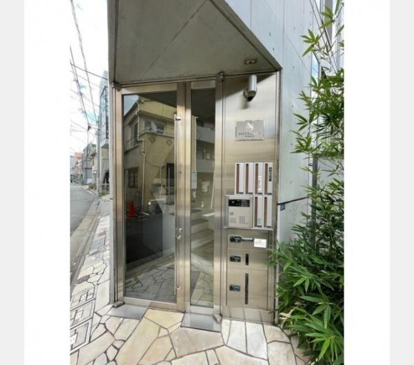【エントランス】