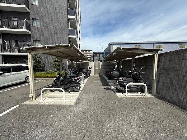 【駐車場】 | メイツブラン・ヴェリテ若江岩田