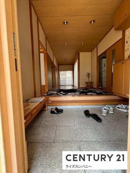 【玄関】 | 泉佐野市中庄　中古戸建