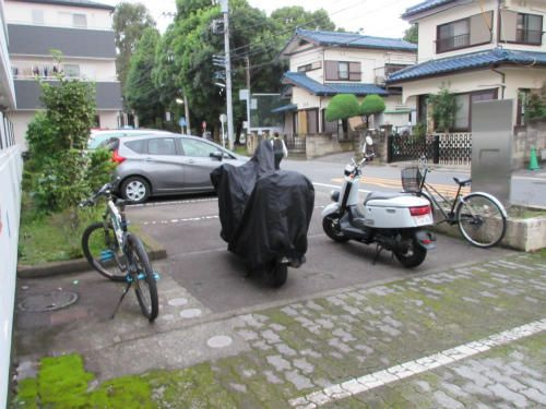 パークサイドさがみ野の駐車場