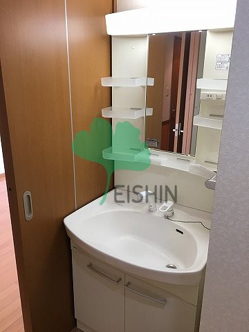サンヒルズ麦野の洗面所|シンプルで使いやすい洗面台です！