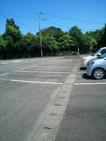 第２龍球園ハイツの駐車場