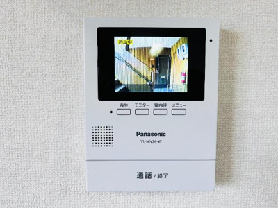 【内装】 | ソレイユ | カメラ付インターホン