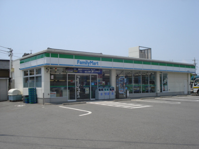 【周辺】 | ソレイユ | ファミリーマート一色前新田店まで915ｍ