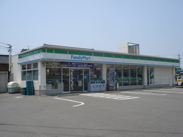 【周辺】 | ソレイユ | ファミリーマート一色前新田店まで915ｍ