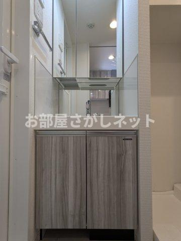 アジールコート東大井の独立洗面台