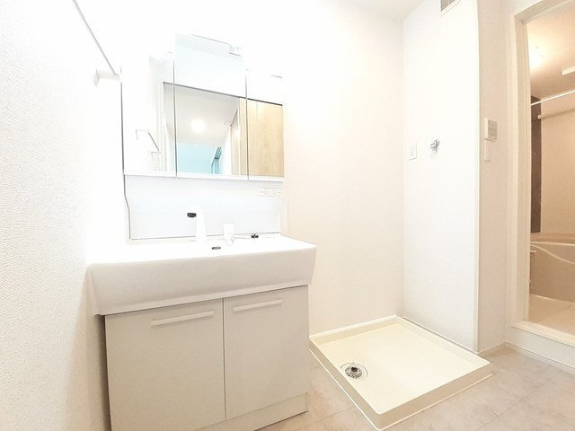 アンベリールＢの洗面所|コンパクトで使いやすい洗面所