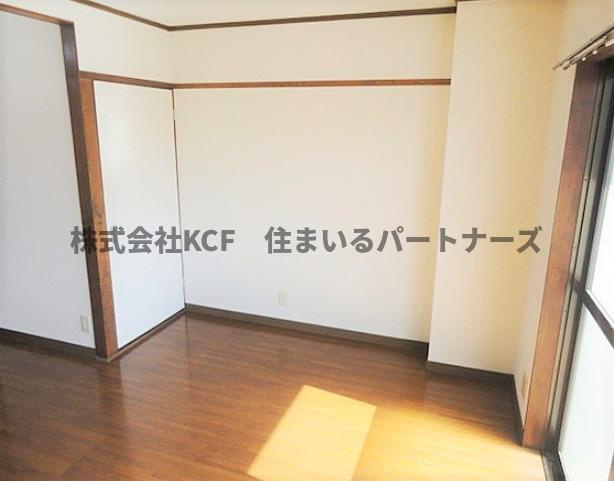 ウッドハウスⅡの洋室|使い勝手のいい洋室です
