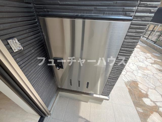 仮）水戸市大塚町字糀内 新築アパートのその他|宅配ボックス（イメージ）
