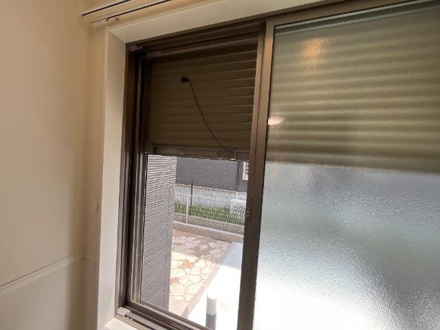仮）水戸市大塚町字糀内 新築アパートの内装|窓シャッター（イメージ）