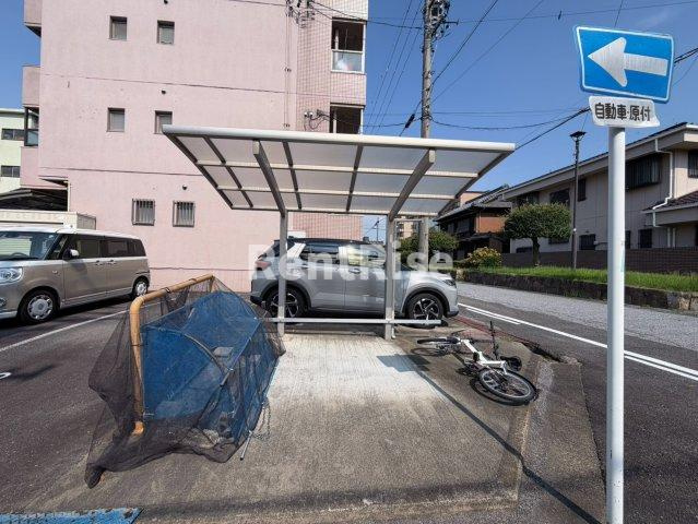 大宮サンハイムの駐車場