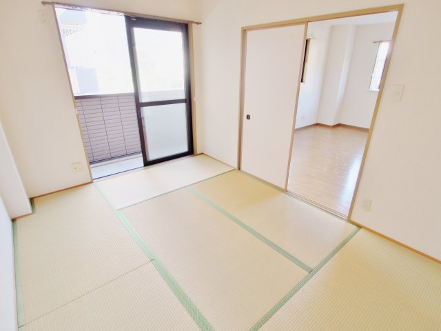 フォブール山田の和室