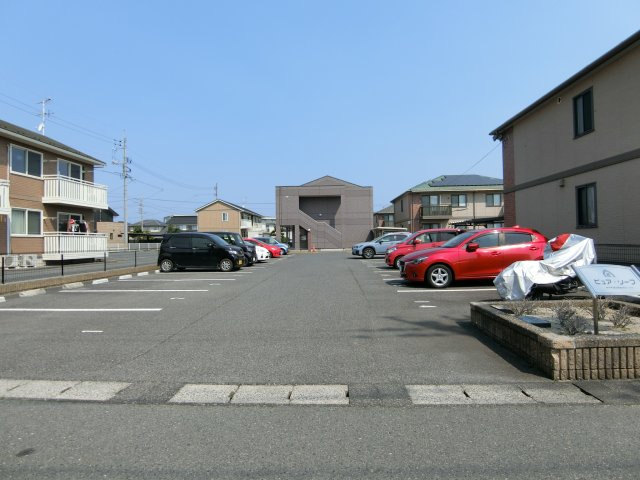 ピュア・リーフの駐車場