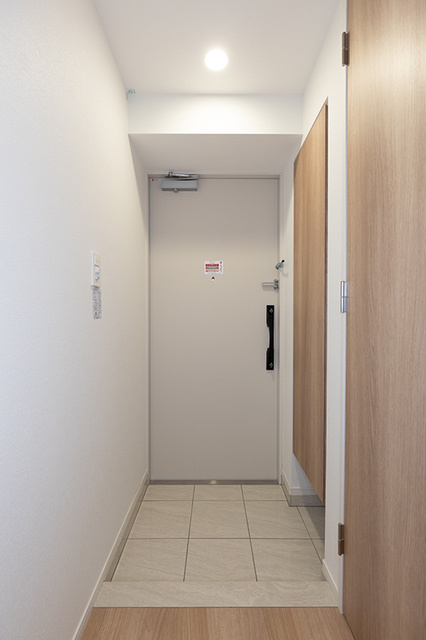 ＲＪＲプレシア東十条ガーデンの玄関|※写真は同タイプ住戸です。