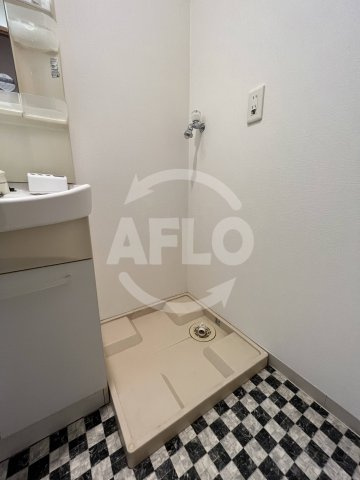 シャトー弁天参番館の洗面所|シャトー弁天参番館　室内洗濯機置き場