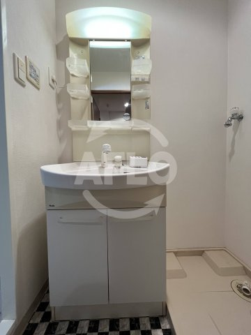 シャトー弁天参番館の独立洗面台|シャトー弁天参番館　独立洗面台