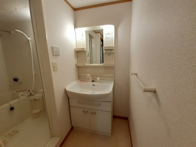 エステルノの洗面所|忙しい朝には欠かせない洗面所です