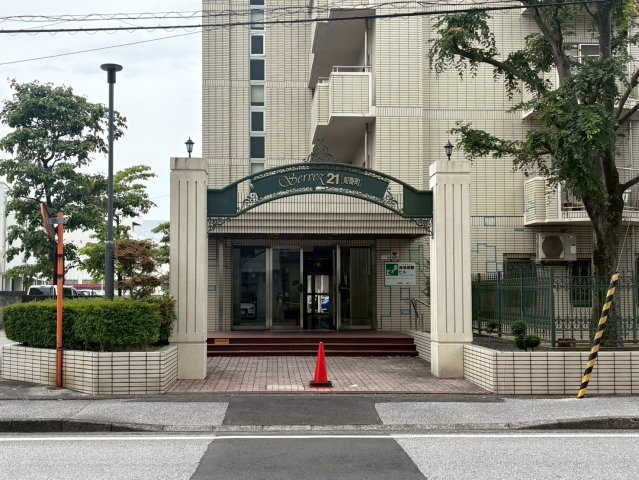 「上層邸宅で眺望良好」高知市稲荷町セルヴィ21知寄町　中古マンションのエントランス